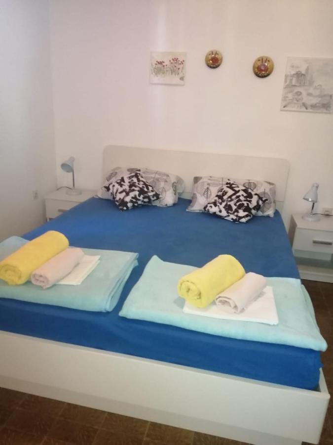 Apartmani Rosanda 2 Petrcane Bagian luar foto